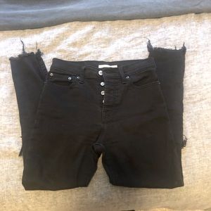 Levi distressed wedgie skinny jeans